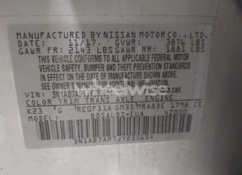 Photo 9 of 2018 Nissan Sentra SV (VIN 3N1AB7AP7JY235654)