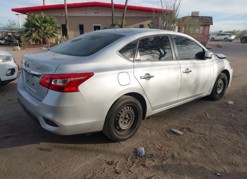Photo 4 of 2018 Nissan Sentra S (VIN 3N1AB7AP7JY243110)