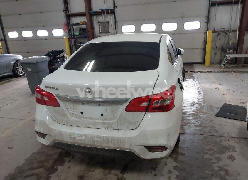 Photo 17 of 2018 Nissan Sentra S (VIN 3N1AB7AP7JY256777)