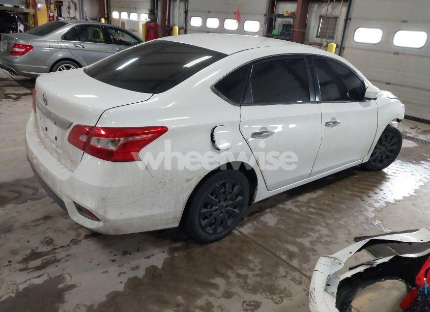 Photo 4 of 2018 Nissan Sentra S (VIN 3N1AB7AP7JY256777)