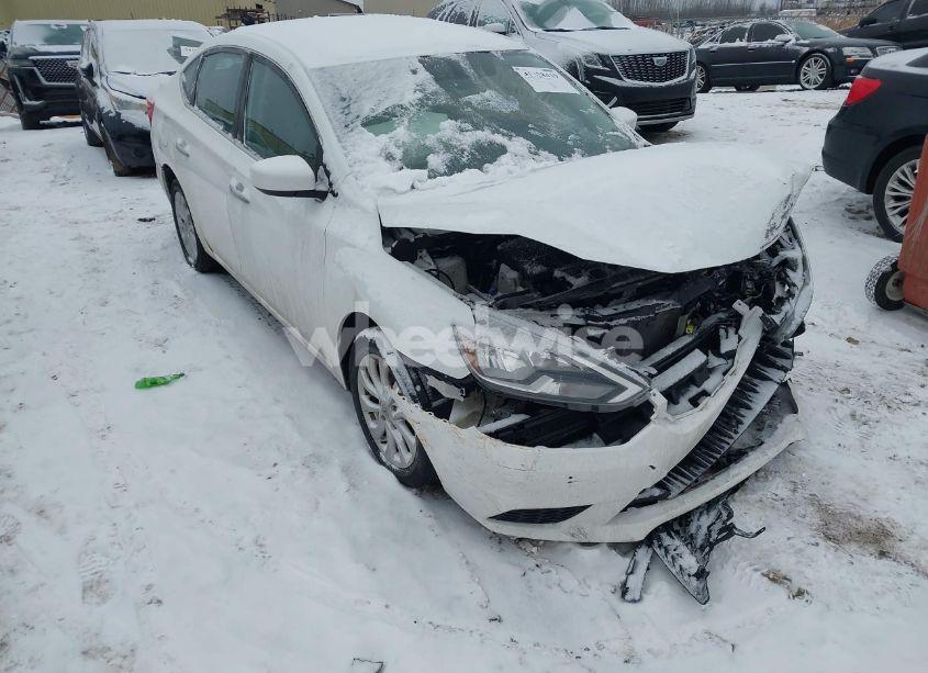 2018 Nissan Sentra SV (VIN 3N1AB7AP7JY263874) main photo