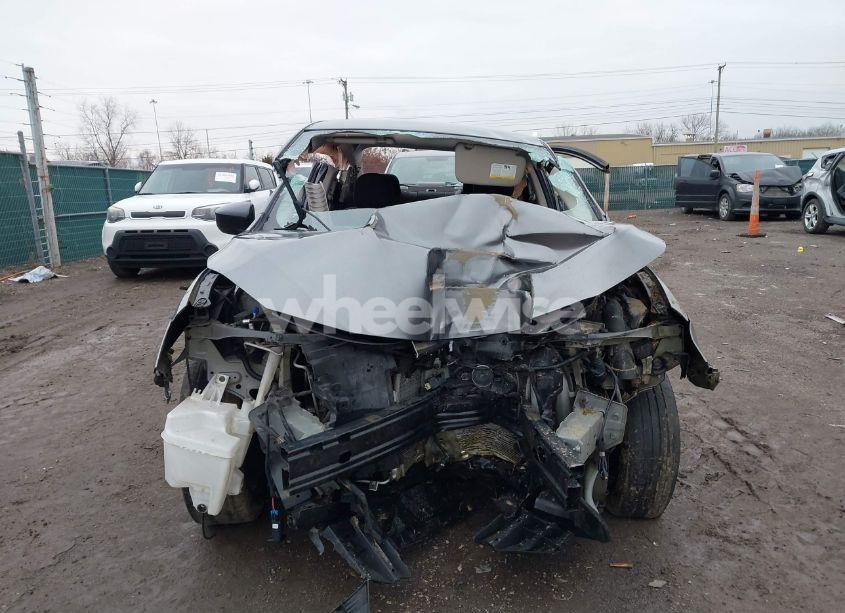 Photo 6 of 2018 Nissan Sentra S (VIN 3N1AB7AP7JY265334)