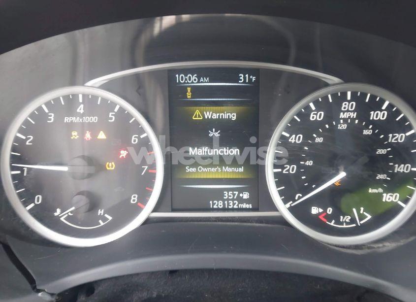 Photo 7 of 2018 Nissan Sentra S (VIN 3N1AB7AP7JY279332)
