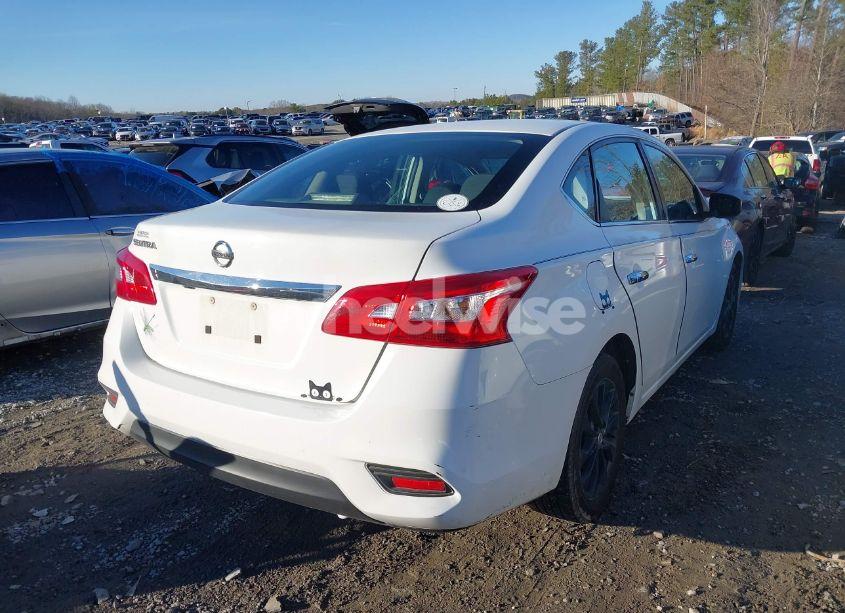 Photo 4 of 2018 Nissan Sentra S (VIN 3N1AB7AP7JY281002)