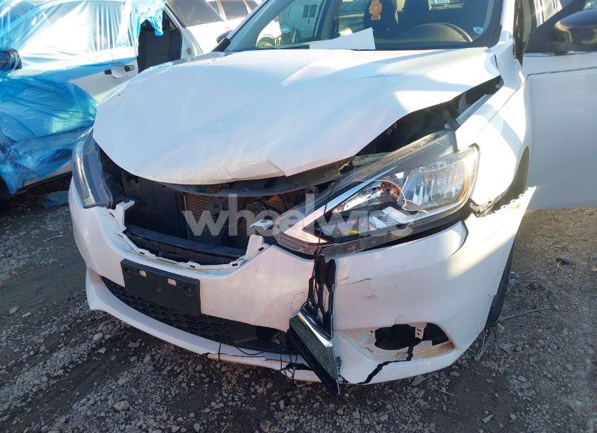 Photo 6 of 2018 Nissan Sentra S (VIN 3N1AB7AP7JY281002)