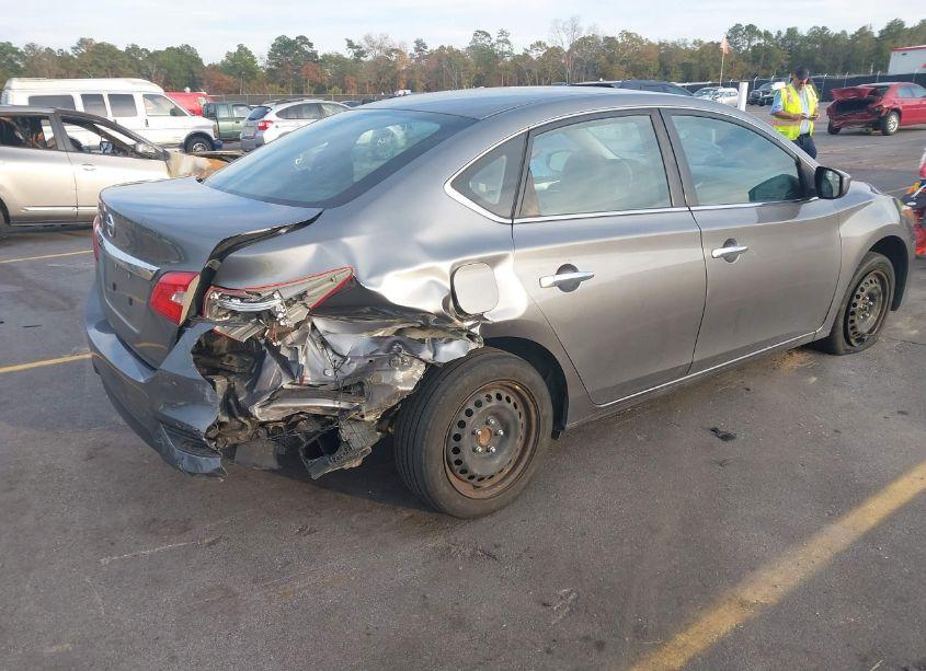 Photo 4 of 2018 Nissan Sentra S (VIN 3N1AB7AP7JY290637)