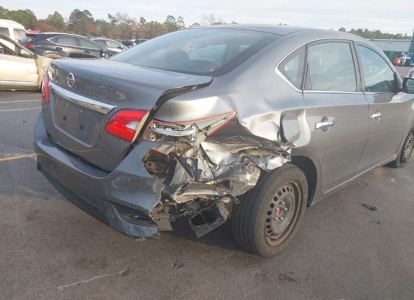 Photo 6 of 2018 Nissan Sentra S (VIN 3N1AB7AP7JY290637)