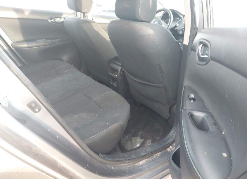 Photo 8 of 2018 Nissan Sentra S (VIN 3N1AB7AP7JY290637)