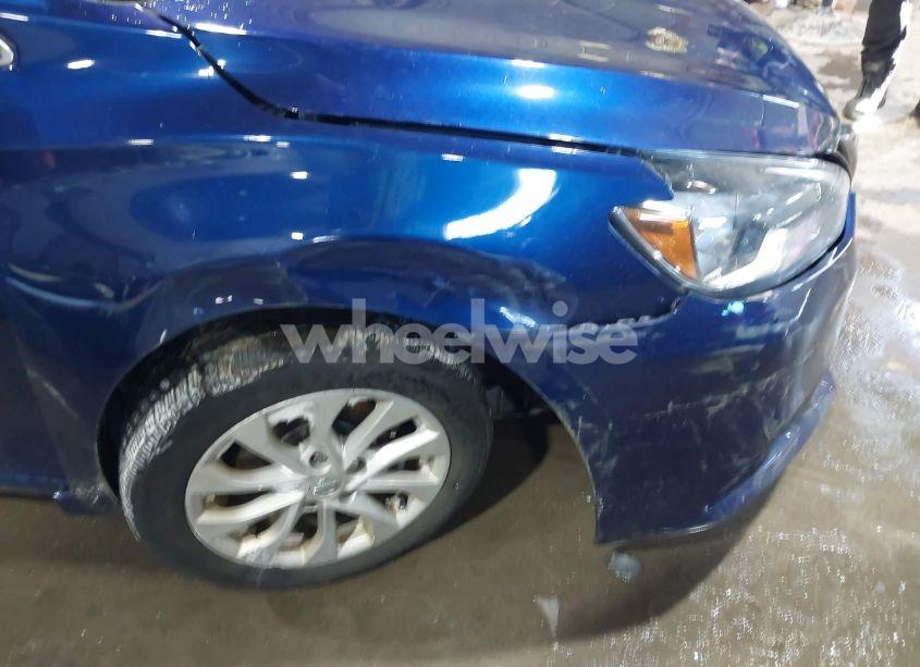 Photo 6 of 2018 Nissan Sentra SV (VIN 3N1AB7AP7JY297362)