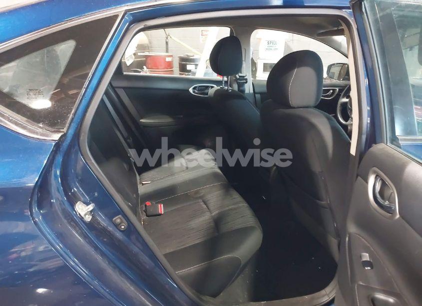Photo 8 of 2018 Nissan Sentra SV (VIN 3N1AB7AP7JY297362)