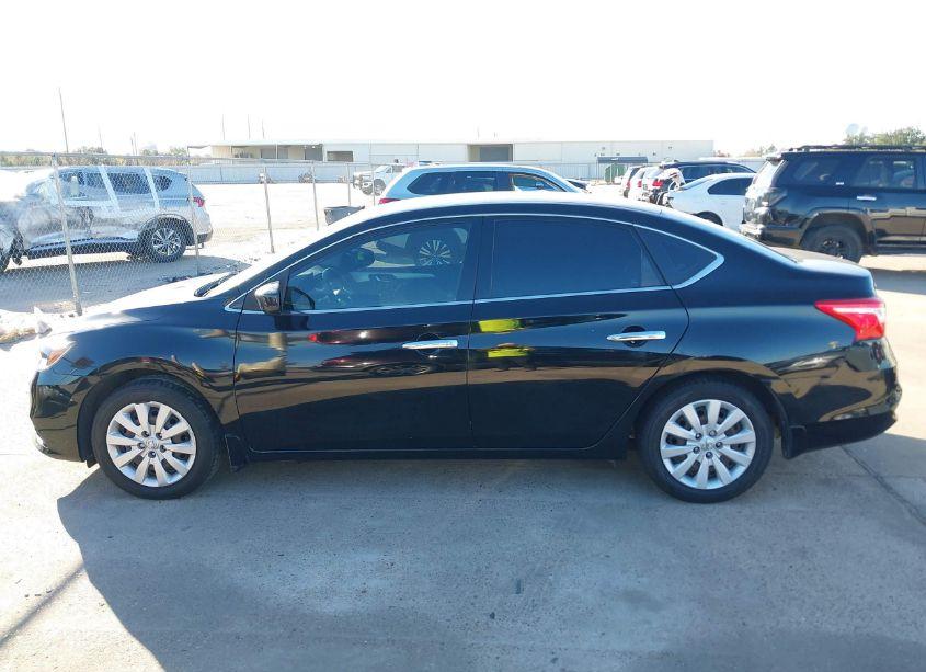 Photo 14 of 2018 Nissan Sentra S (VIN 3N1AB7AP7JY305170)