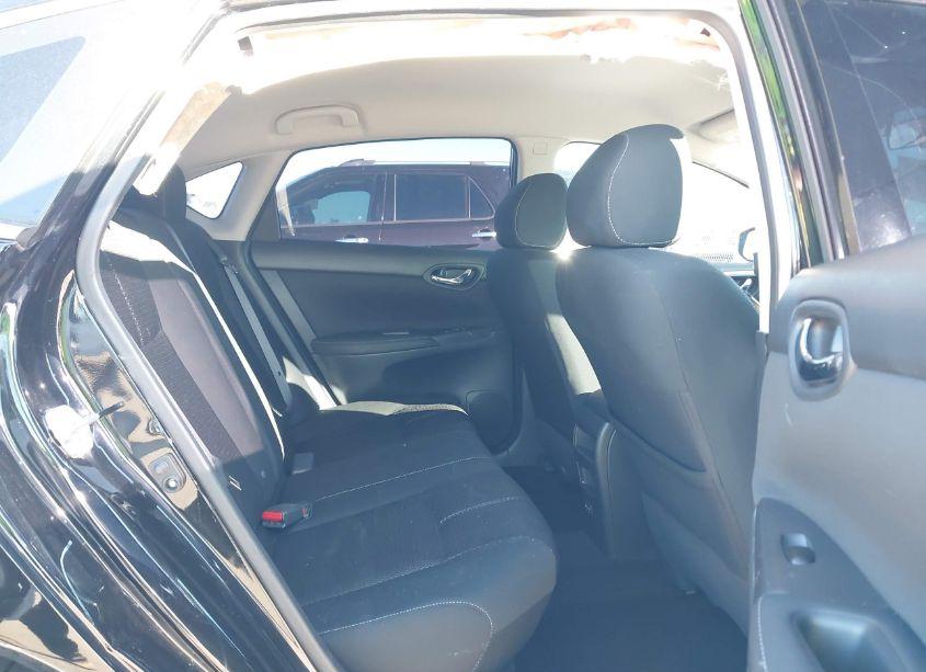 Photo 8 of 2018 Nissan Sentra S (VIN 3N1AB7AP7JY305170)