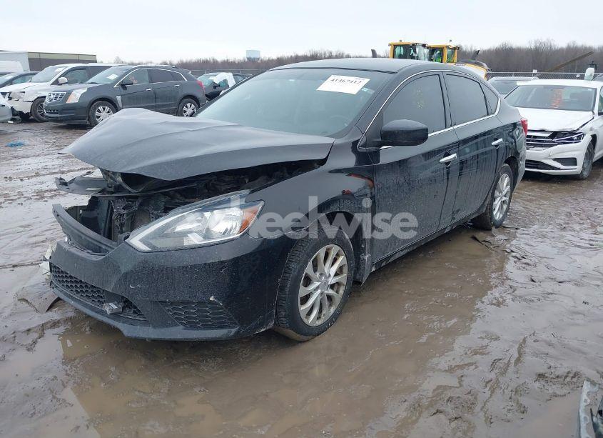 Photo 2 of 2018 Nissan Sentra SV (VIN 3N1AB7AP7JY318226)