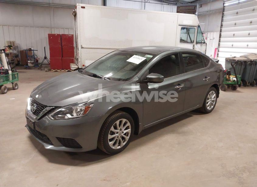 Photo 2 of 2018 Nissan Sentra SV (VIN 3N1AB7AP7JY318761)