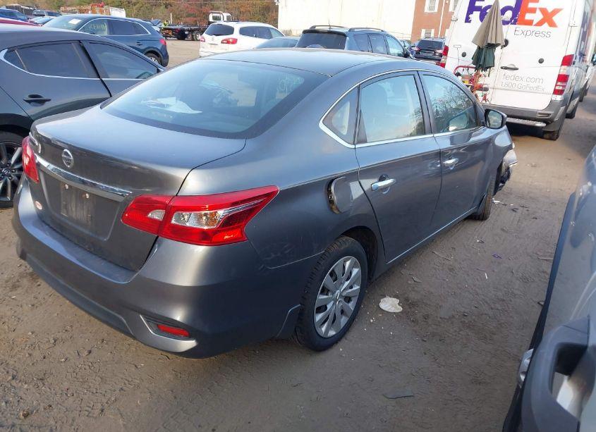 Photo 4 of 2018 Nissan Sentra S (VIN 3N1AB7AP7JY336970)