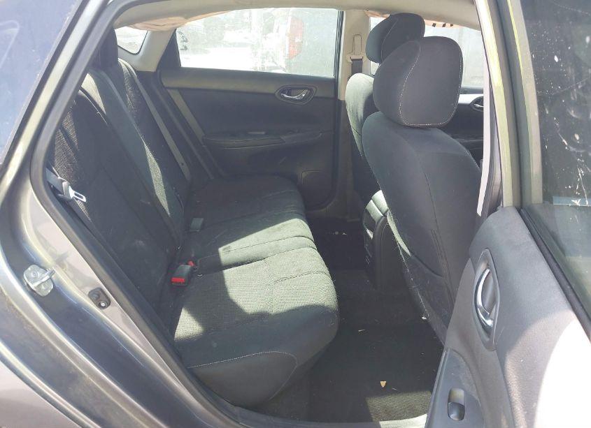Photo 8 of 2018 Nissan Sentra S (VIN 3N1AB7AP7JY339206)