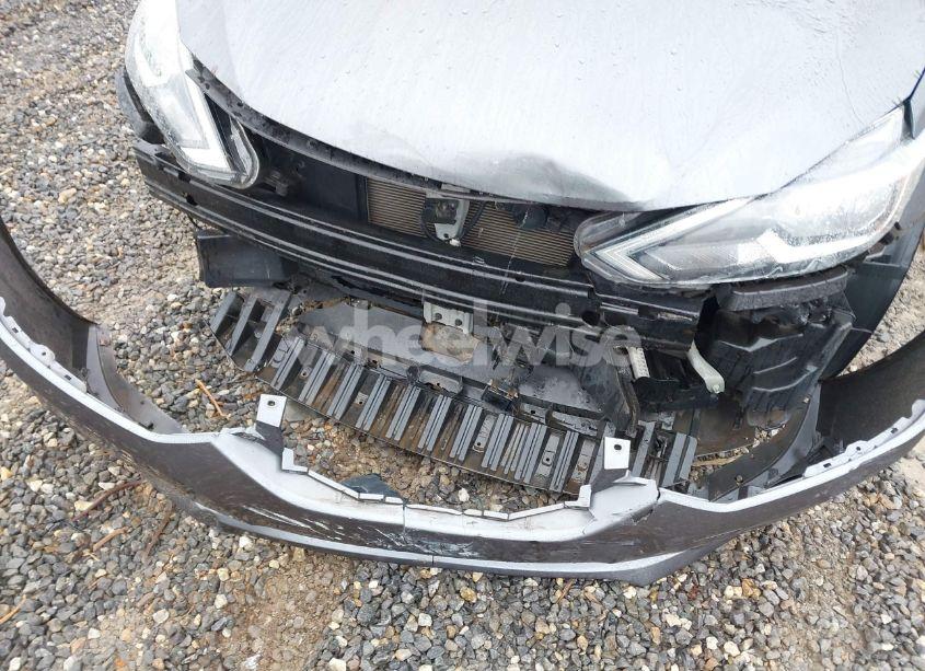 Photo 6 of 2018 Nissan Sentra S (VIN 3N1AB7AP7JY342400)