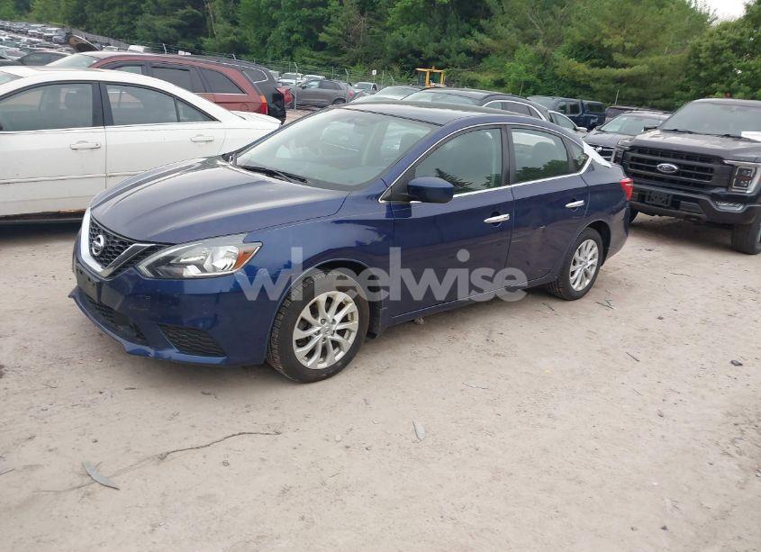Photo 2 of 2019 Nissan Sentra SV (VIN 3N1AB7AP7KL602910)