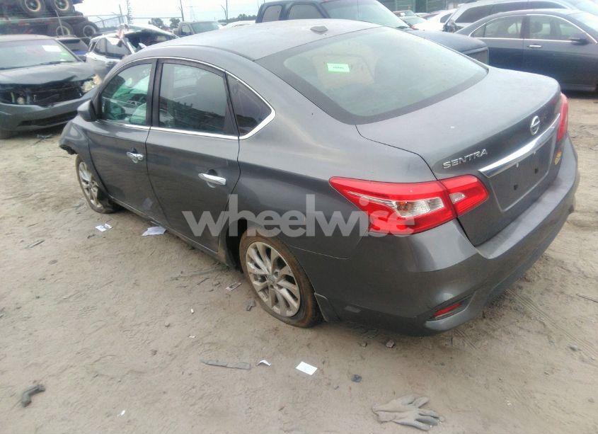 Photo 3 of 2019 Nissan Sentra SV (VIN 3N1AB7AP7KL606018)