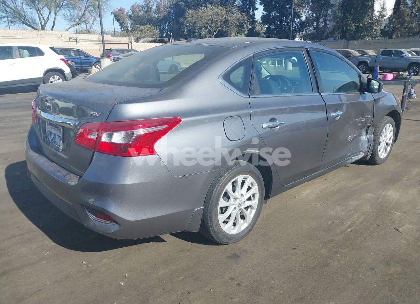 Photo 4 of 2019 Nissan Sentra SV (VIN 3N1AB7AP7KL606181)