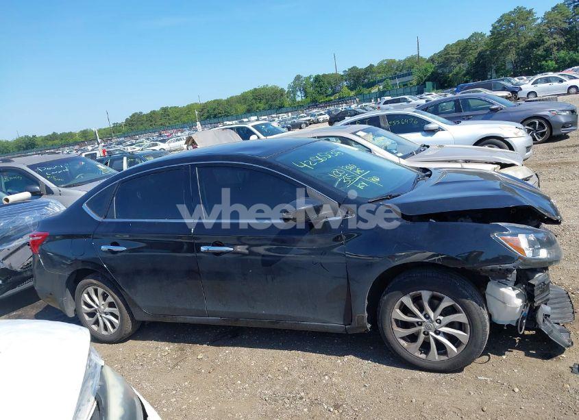 Photo 13 of 2019 Nissan Sentra SV (VIN 3N1AB7AP7KL609467)