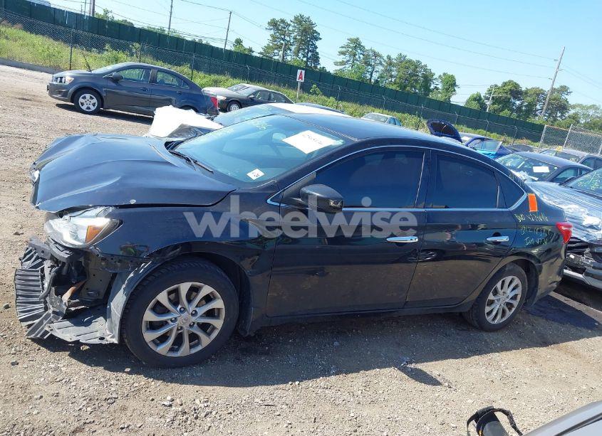 Photo 14 of 2019 Nissan Sentra SV (VIN 3N1AB7AP7KL609467)