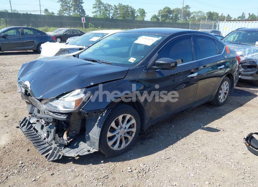 Photo 2 of 2019 Nissan Sentra SV (VIN 3N1AB7AP7KL609467)