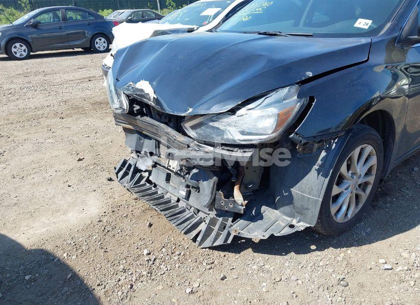 Photo 6 of 2019 Nissan Sentra SV (VIN 3N1AB7AP7KL609467)