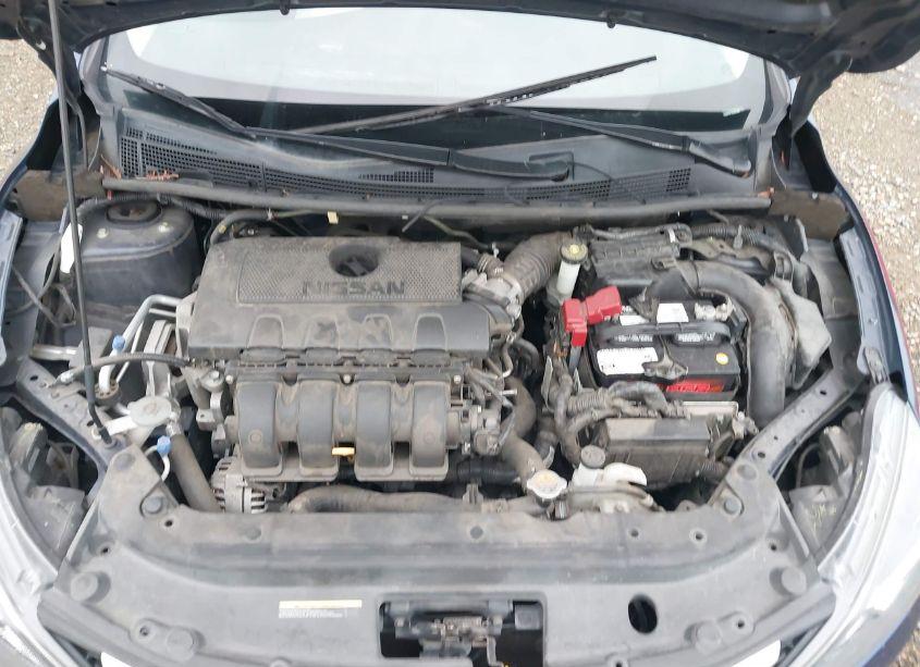 Photo 10 of 2019 Nissan Sentra SV (VIN 3N1AB7AP7KL613230)