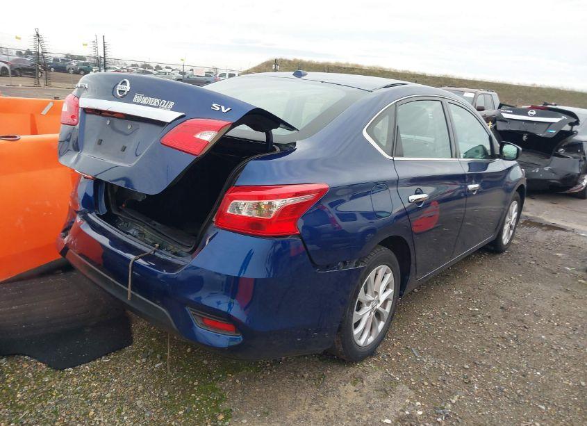 Photo 4 of 2019 Nissan Sentra SV (VIN 3N1AB7AP7KL613230)