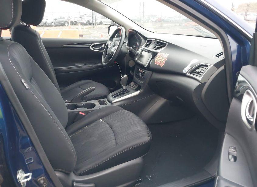 Photo 5 of 2019 Nissan Sentra SV (VIN 3N1AB7AP7KL613230)