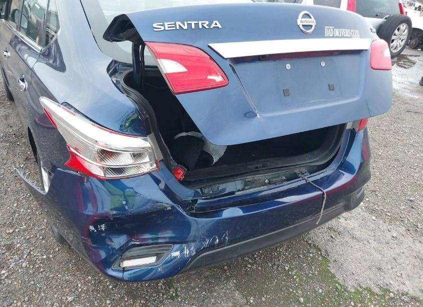 Photo 6 of 2019 Nissan Sentra SV (VIN 3N1AB7AP7KL613230)