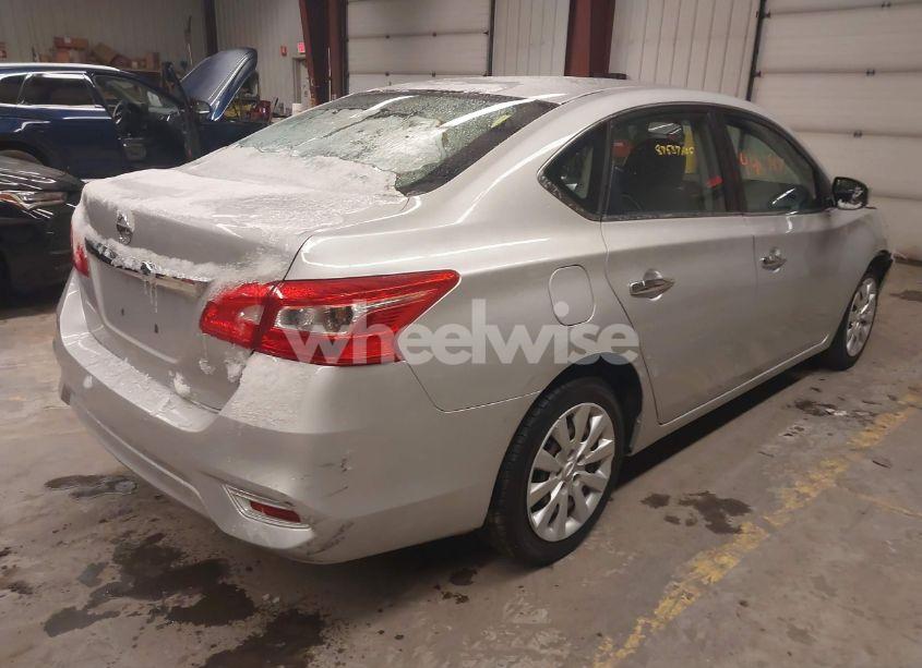 Photo 4 of 2019 Nissan Sentra S (VIN 3N1AB7AP7KY207287)