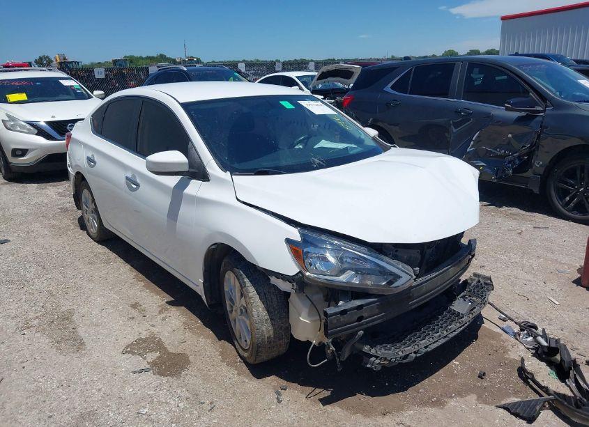 2019 Nissan Sentra S (VIN 3N1AB7AP7KY209654) main photo