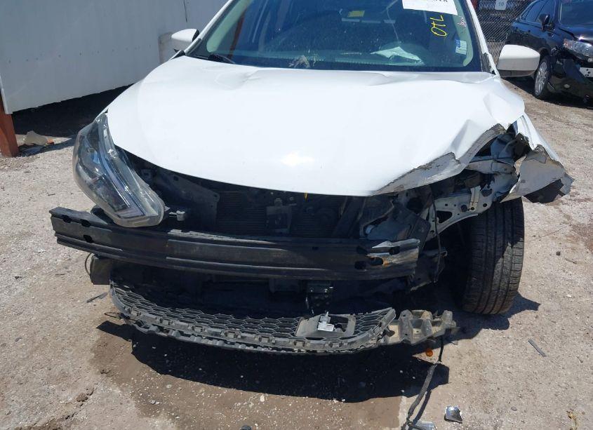 Photo 6 of 2019 Nissan Sentra S (VIN 3N1AB7AP7KY209654)