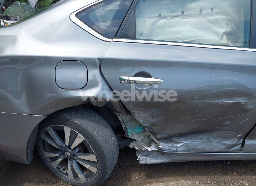 Photo 12 of 2019 Nissan Sentra SV (VIN 3N1AB7AP7KY212778)