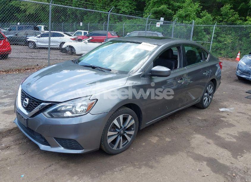 Photo 2 of 2019 Nissan Sentra SV (VIN 3N1AB7AP7KY212778)