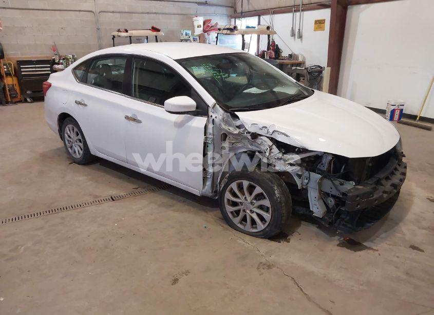 2019 Nissan Sentra SV (VIN 3N1AB7AP7KY214434) main photo