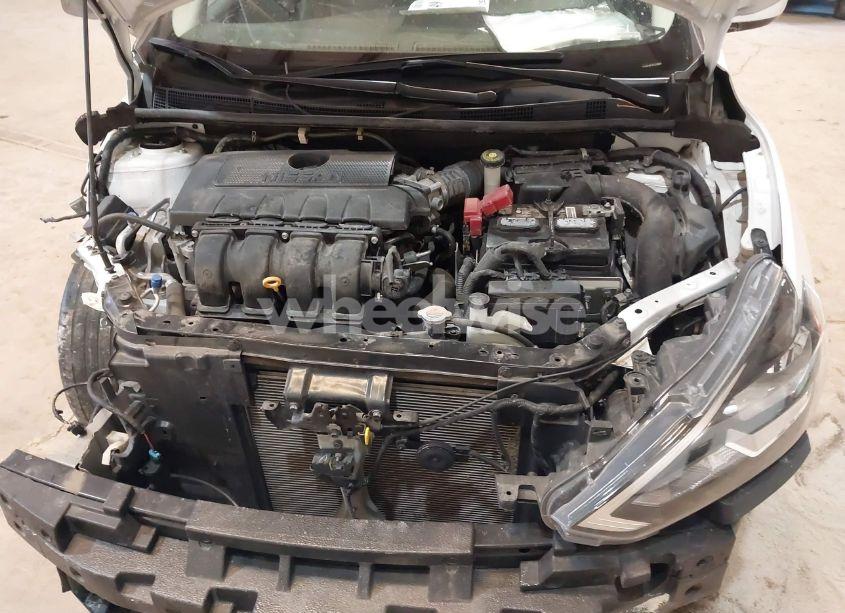 Photo 10 of 2019 Nissan Sentra SV (VIN 3N1AB7AP7KY214434)