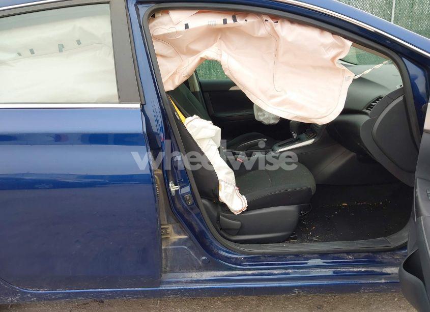 Photo 5 of 2019 Nissan Sentra S/SV/SR/SL (VIN 3N1AB7AP7KY219360)