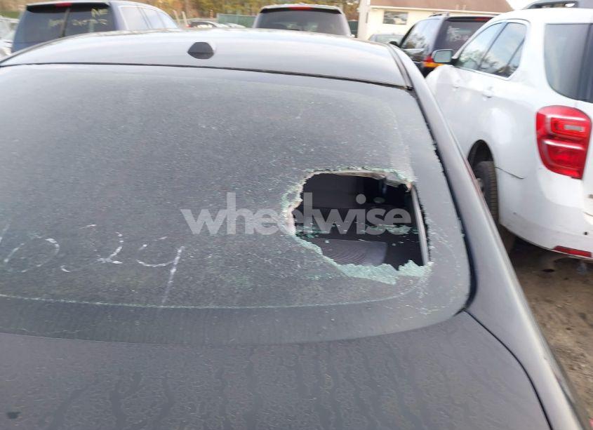 Photo 6 of 2019 Nissan Sentra SV (VIN 3N1AB7AP7KY219455)