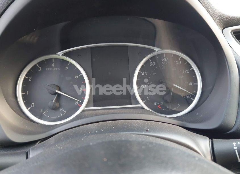 Photo 7 of 2019 Nissan Sentra SV (VIN 3N1AB7AP7KY219455)