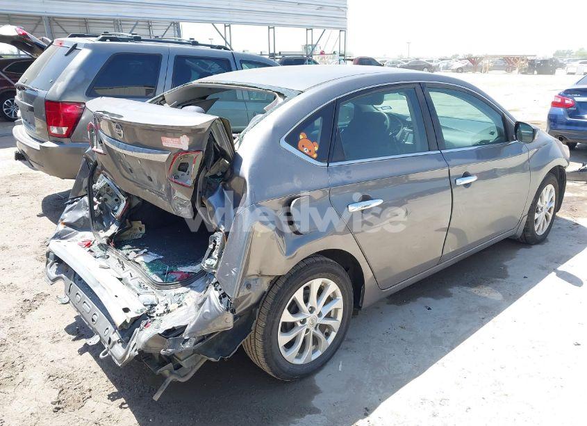 Photo 4 of 2019 Nissan Sentra S (VIN 3N1AB7AP7KY237728)