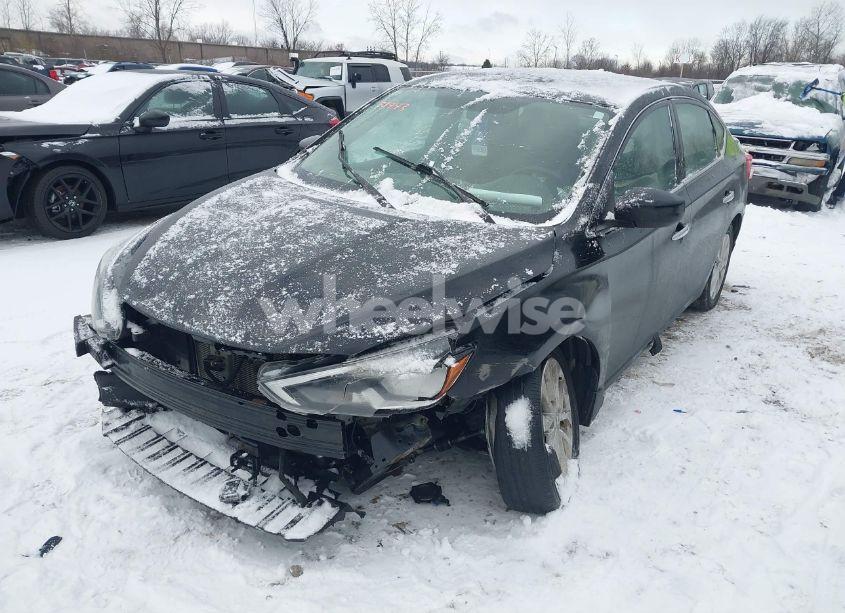 Photo 2 of 2019 Nissan Sentra SV (VIN 3N1AB7AP7KY254237)