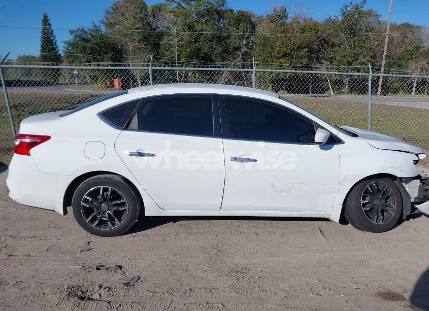 Photo 13 of 2019 Nissan Sentra S (VIN 3N1AB7AP7KY260684)