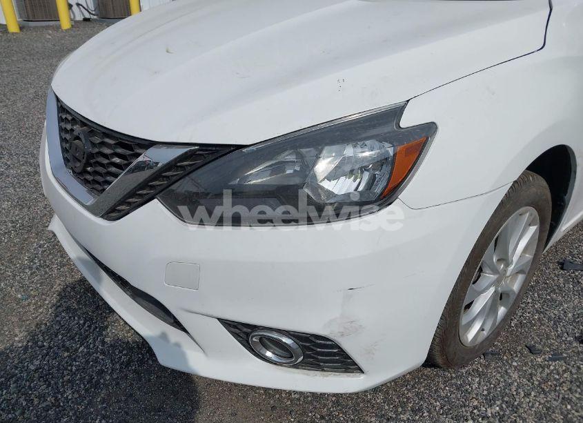 Photo 6 of 2019 Nissan Sentra SV (VIN 3N1AB7AP7KY261205)