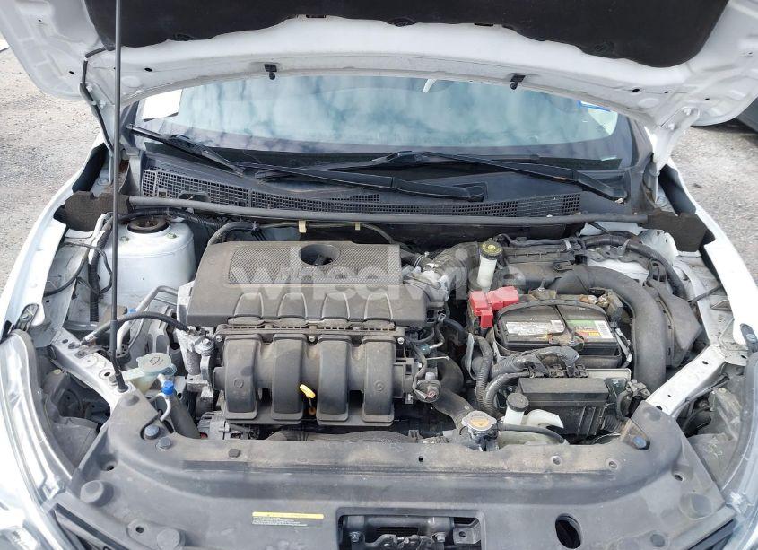 Photo 10 of 2019 Nissan Sentra S (VIN 3N1AB7AP7KY266145)