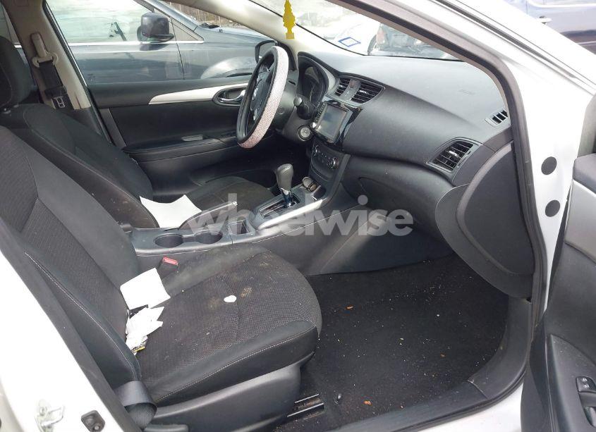 Photo 5 of 2019 Nissan Sentra S (VIN 3N1AB7AP7KY266145)