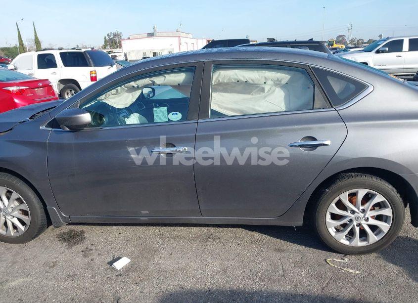 Photo 14 of 2019 Nissan Sentra SV (VIN 3N1AB7AP7KY269305)