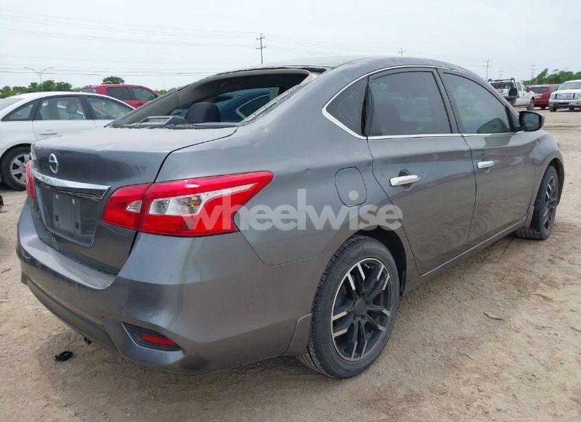 Photo 4 of 2019 Nissan Sentra S (VIN 3N1AB7AP7KY270910)